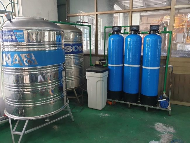 Hệ thống lọc nước Deion 1000lit - Công ty Cominlub